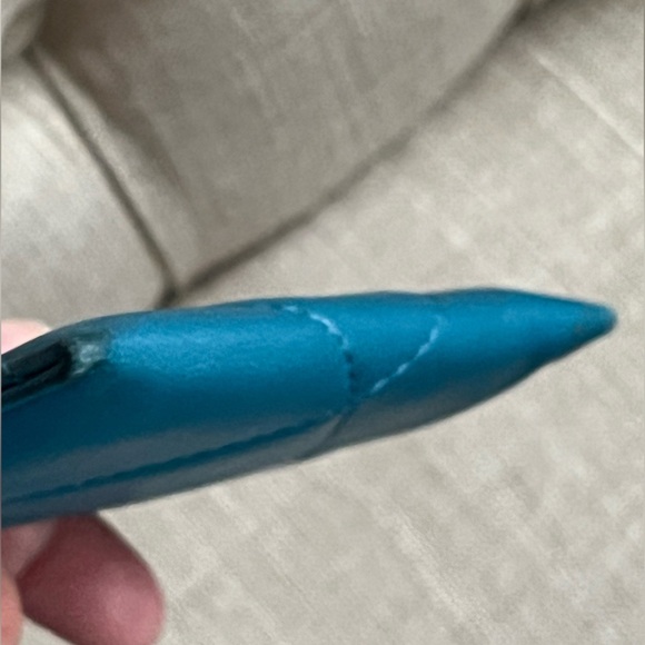 CHANEL Quilted Chanel 19 Card Holder
Wallet - Picture 11 of 14